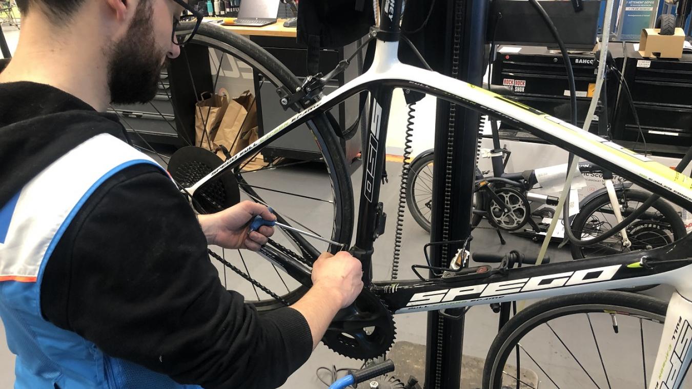 A Decathlon Publier l atelier reparation vous accueille pour les petits et gros tracas sportifs Le Messager