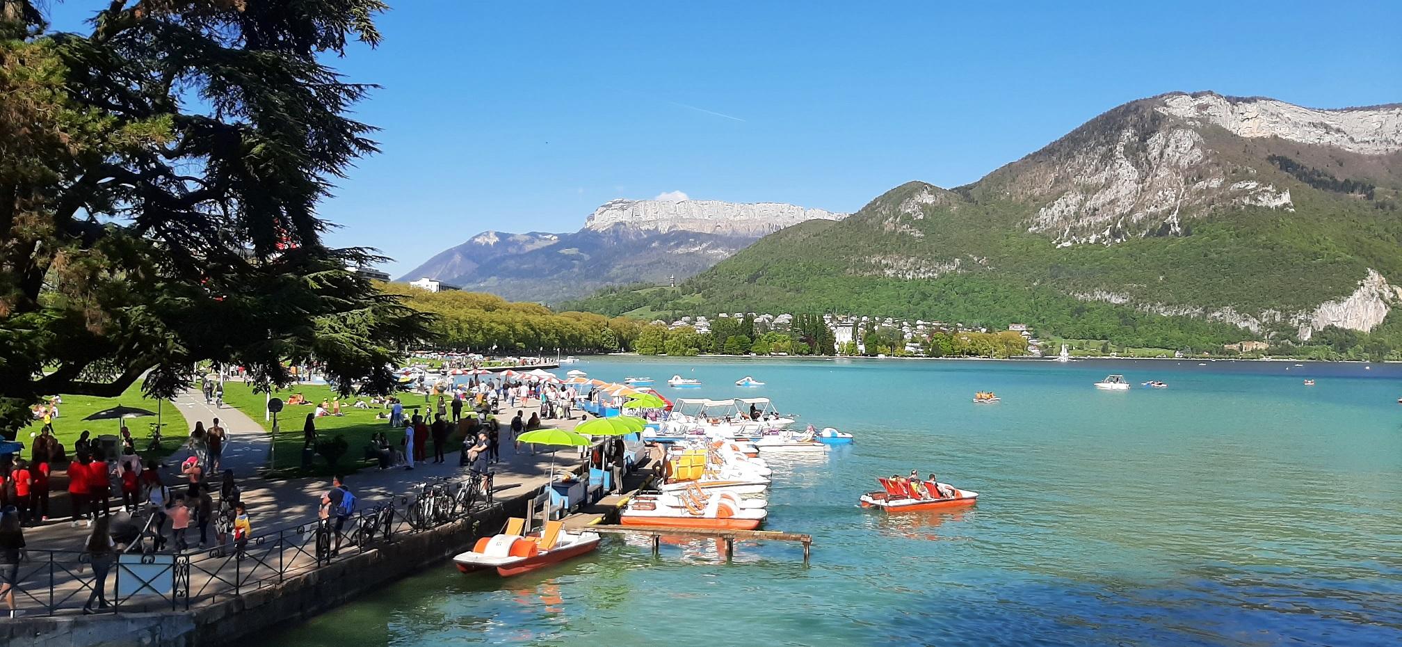 Le lac d’Annecy au printemps… tout un programme !