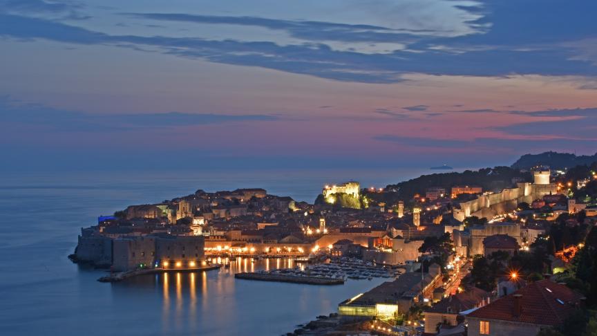 Place forte de la Croatie médiévale, Dubrovnik est devenue une étape incontournable du séjour croate