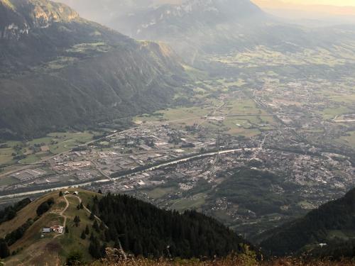 Ayze: deux décolleteurs condamnés pour agressions sexuelles sur un stagiaire