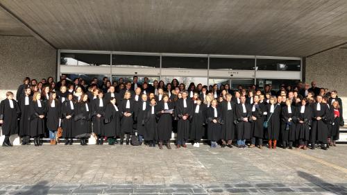 (VIDEO) Annecy : les avocats poursuivent la grève