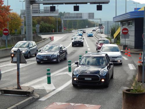 Pays de Gex : les travailleurs frontaliers toujours autorisés à se rendre en Suisse