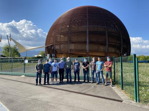 Pays de Gex : Physiciens et techniciens du CERN fabriquent des visières de protection Pays de Gex : Physiciens et techniciens du CERN fabriquent des visières de protection