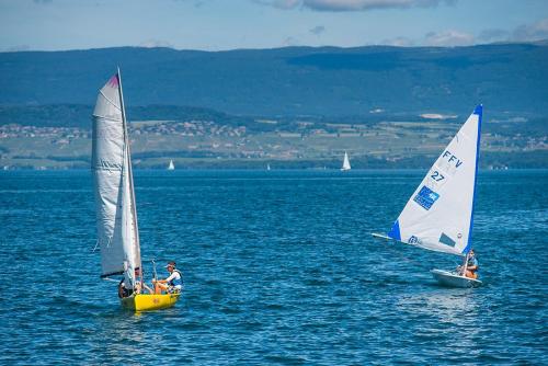 La baignade toujours interdite malgré une reprise partielle des activités sur le Léman