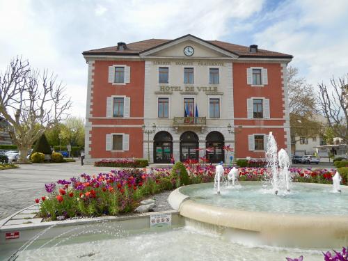 La Roche Sur Foron Changement D Ambiance Avant Le Second Tour Le Messager