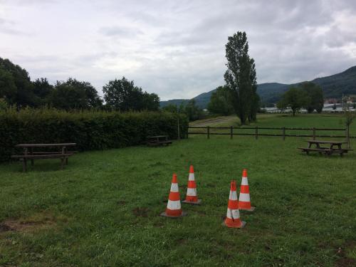 Chevrier/Valleiry : une table de pique-nique de 200 kilos volée et un poteau de balisage tronçonné Chevrier/Valleiry : une table de pique-nique de 200 kilos volée et un poteau de balisage tronçonné