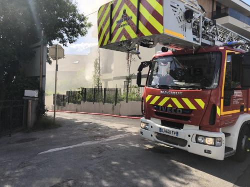 (VIDEO) Thonon-les-Bains: incendie dans un appartement