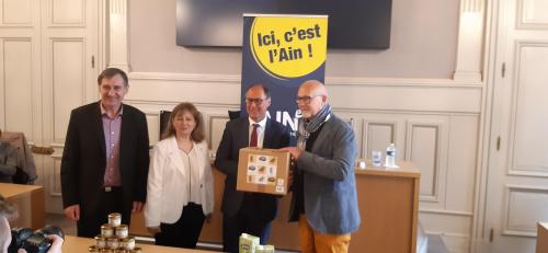 Ain Le Departement Et La Chambre D Agriculture Soutiennent L Aide