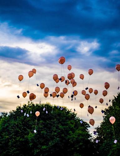 Bons-en-Chablais : en hommage au collégien décédé, ses parents prévoient un lâcher de ballons