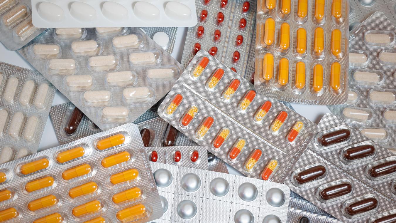 Vicks Smecta Maxilase Parmi 105 Medicaments A Eviter Le Messager