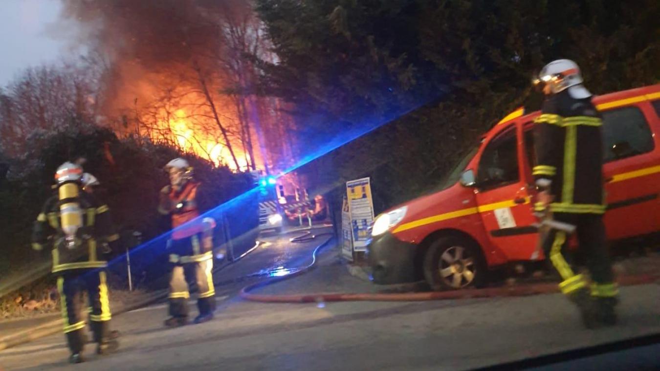 Video Saint Genis Pouilly Un Chalet En Feu Le Messager