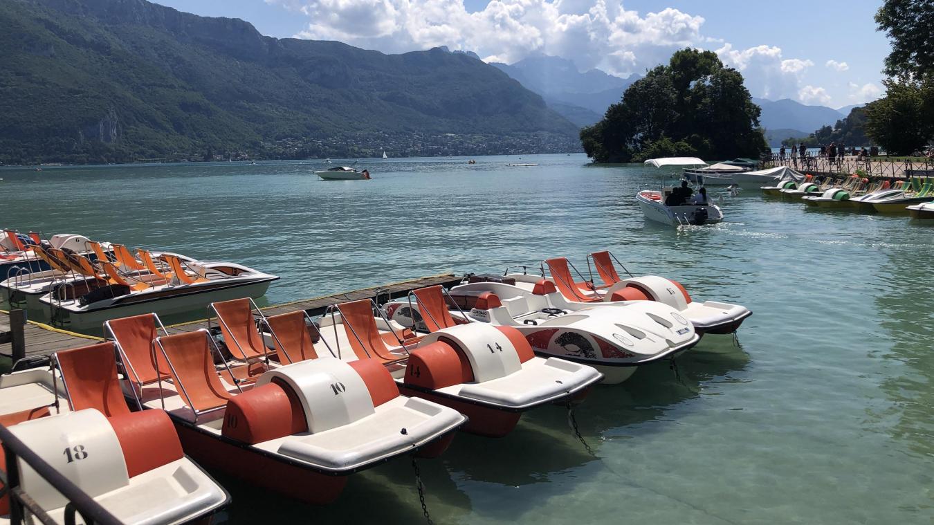 Annecy : les pédalos, symboles des dernières incertitudes - Le Messager