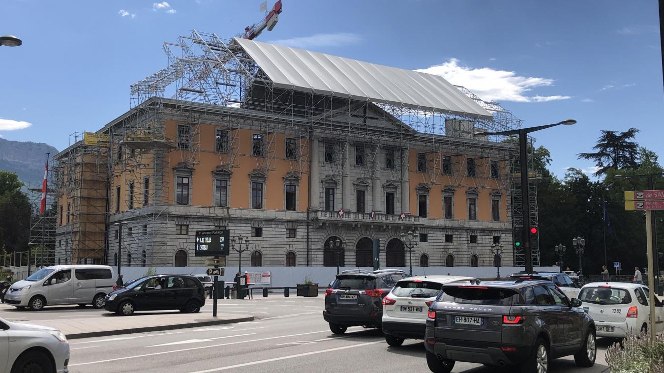 Video Encore 400 Tonnes De Gravats A Extraire De La Mairie D Annecy L Essor Savoyard