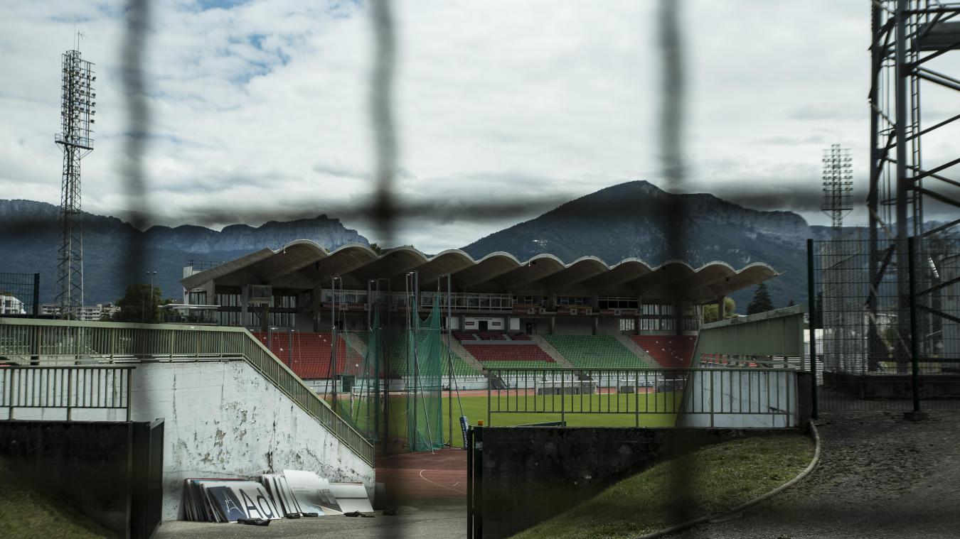 Fermeture Du Parc Des Sports D Annecy Coup De Massue Pour Les Clubs La Tribune Republicaine