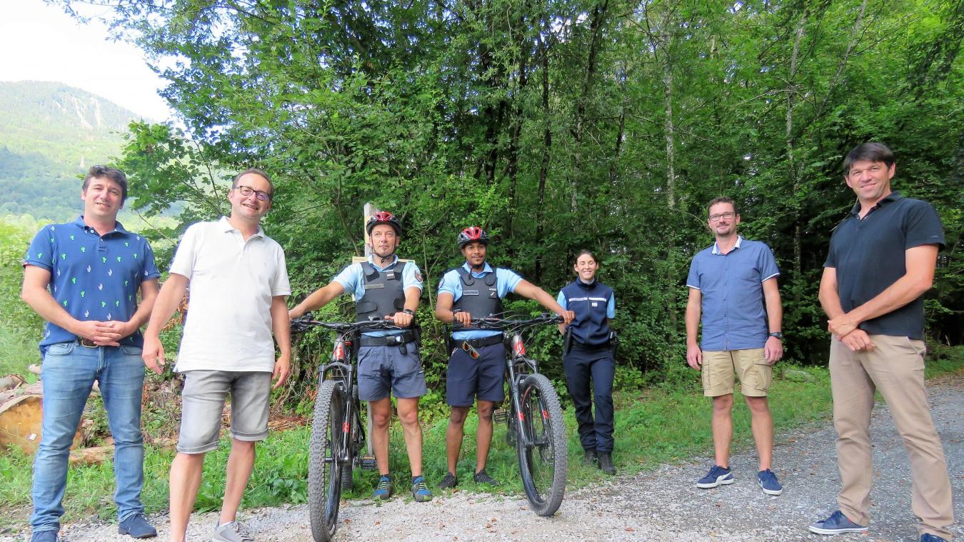 La CCMG a financé la location de 2 VTT électriques jusqu'à la fin de la saison estivale à la demande de la gendarmerie de Taninges/Samoëns.