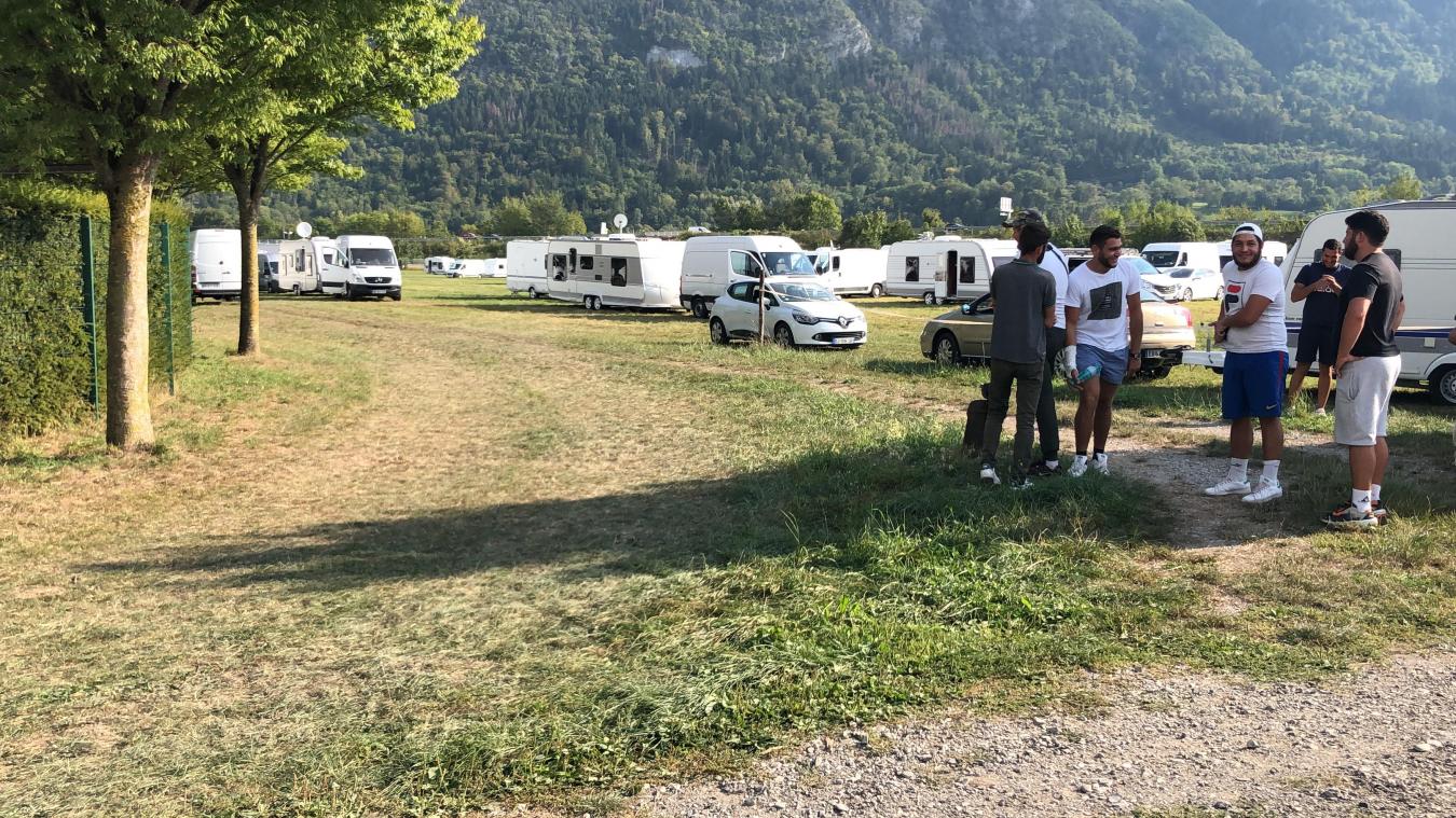 (VIDÉO & PHOTOS) Bonneville: bras de fer entre la mairie et les gens du