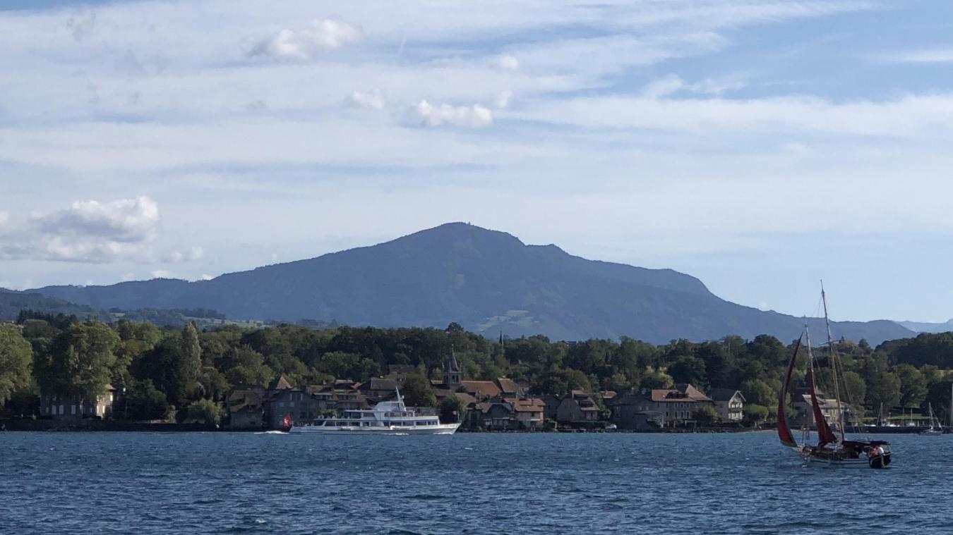 Tournée vers le lac, la Presqu’île présente d’indéniables atouts touristiques.