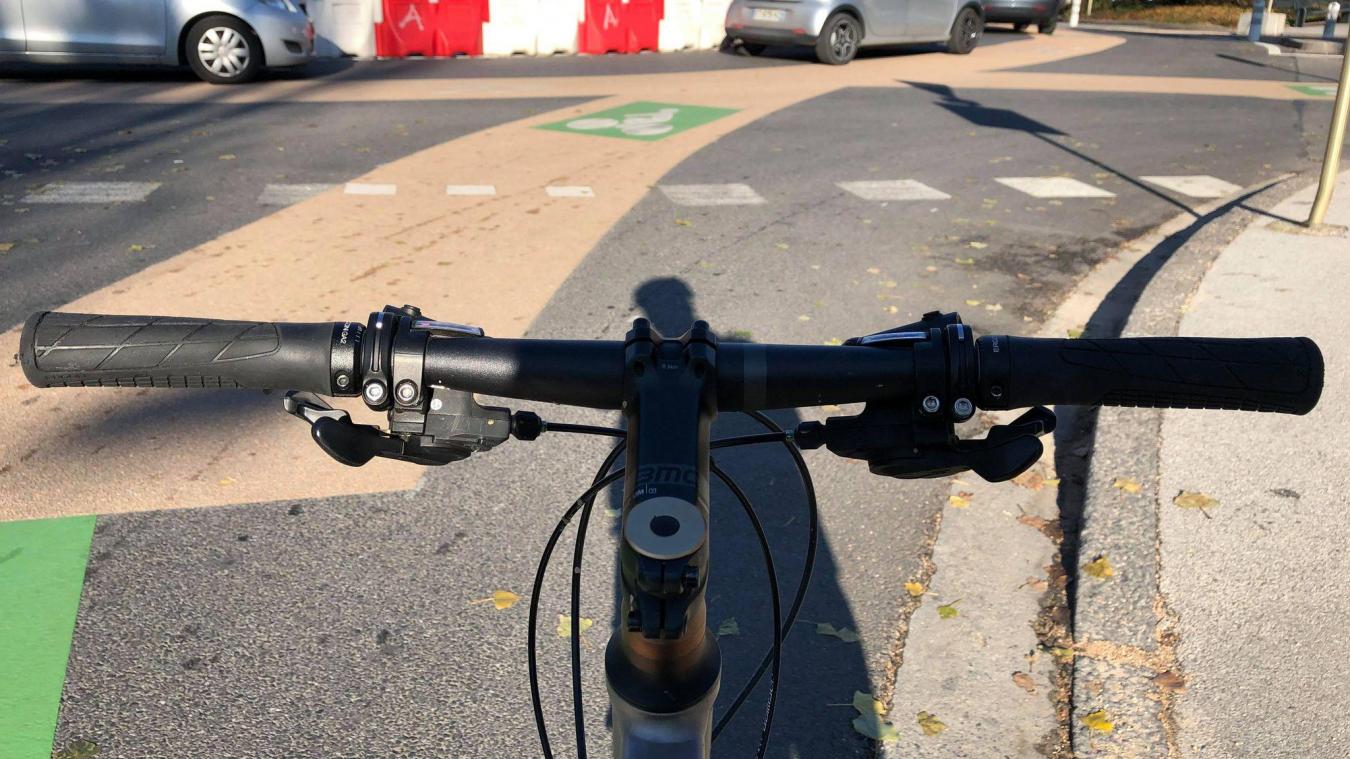 Annemasse J Ai Teste Pour Vous Les Amenagements Cyclables Du Rond Point De L Etoile Le Messager