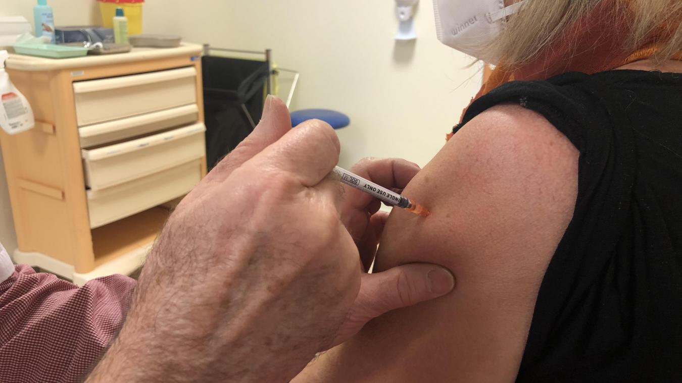 Annecy : dans les coulisses de la première vague de vaccination