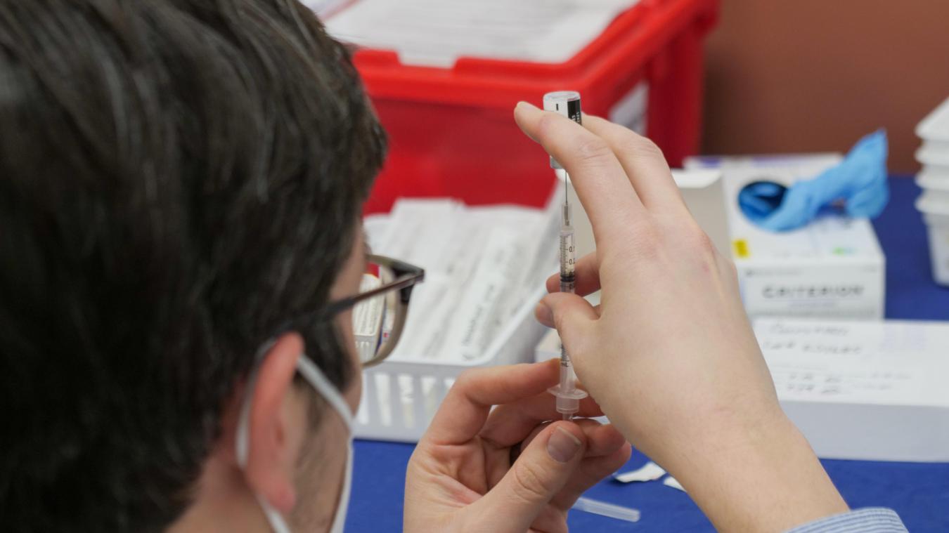La Vaccination Des Soignants Contre Le Covid 19 Deviendra T Elle Obligatoire Le Messager