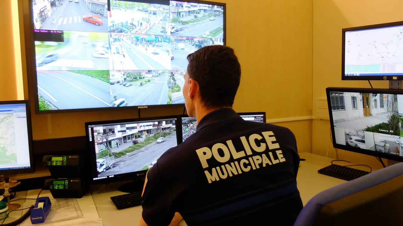 Trois nouveaux opérateurs vidéo pourront visionner les images captées en direct depuis les locaux de la police municipale.