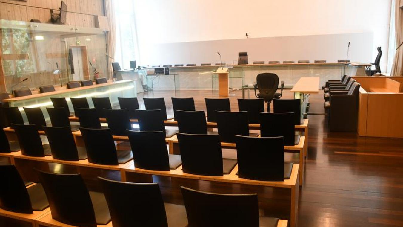Mercredi 23 juin, quatre jeunes hommes comparaissaient devant le tribunal correctionnel d’Annecy pour des faits d’outrages, d’insultes et de violences à l’encontre des forces de l’ordre lors de la Fête de la Musique deux jours plus tôt.