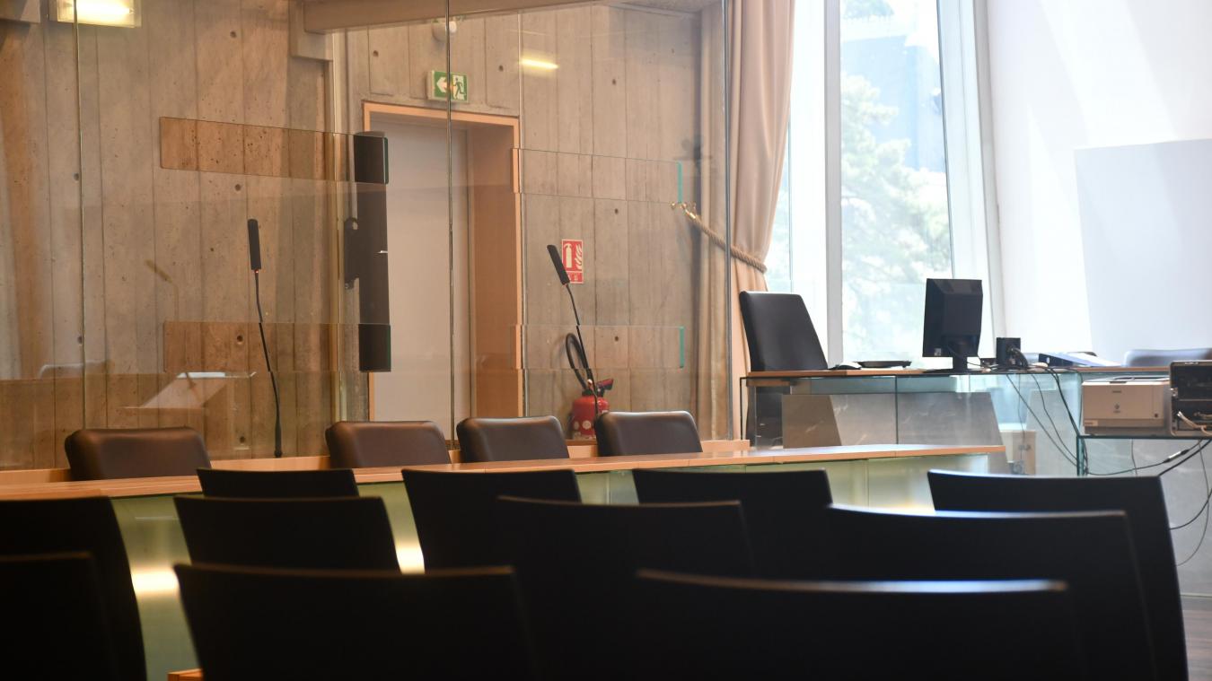 Le procès de Driss Ouhmid se tient du 28 mars au 1er avril 2022 devant la cour d’assises de la Haute-Savoie, à Annecy.