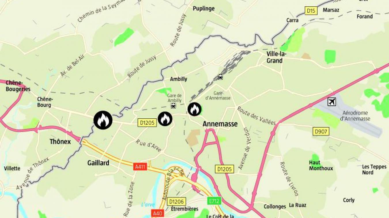 Les départs de feu ont eu lieu place Porte-de-France à Gaillard, rue de Genève et rue du Parc, à Annemasse.