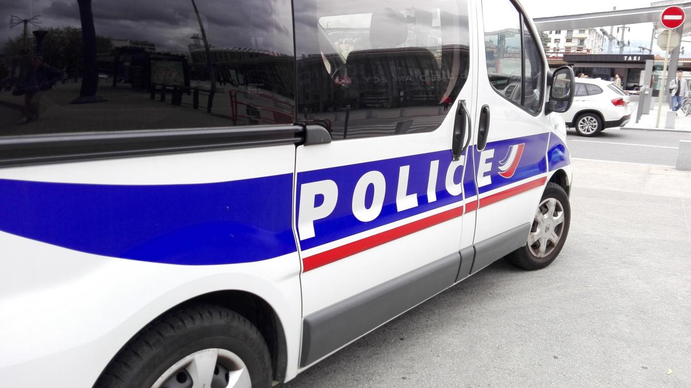 Le chauffard avait abandonné son véhicule près de la gare d’Annecy avant d’être interpellé par la police en vieille ville.