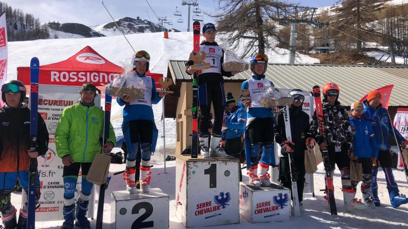 Simon Lapierre, sur la plus haute marche du podium, le 10 mars, à Serre Chevalier.