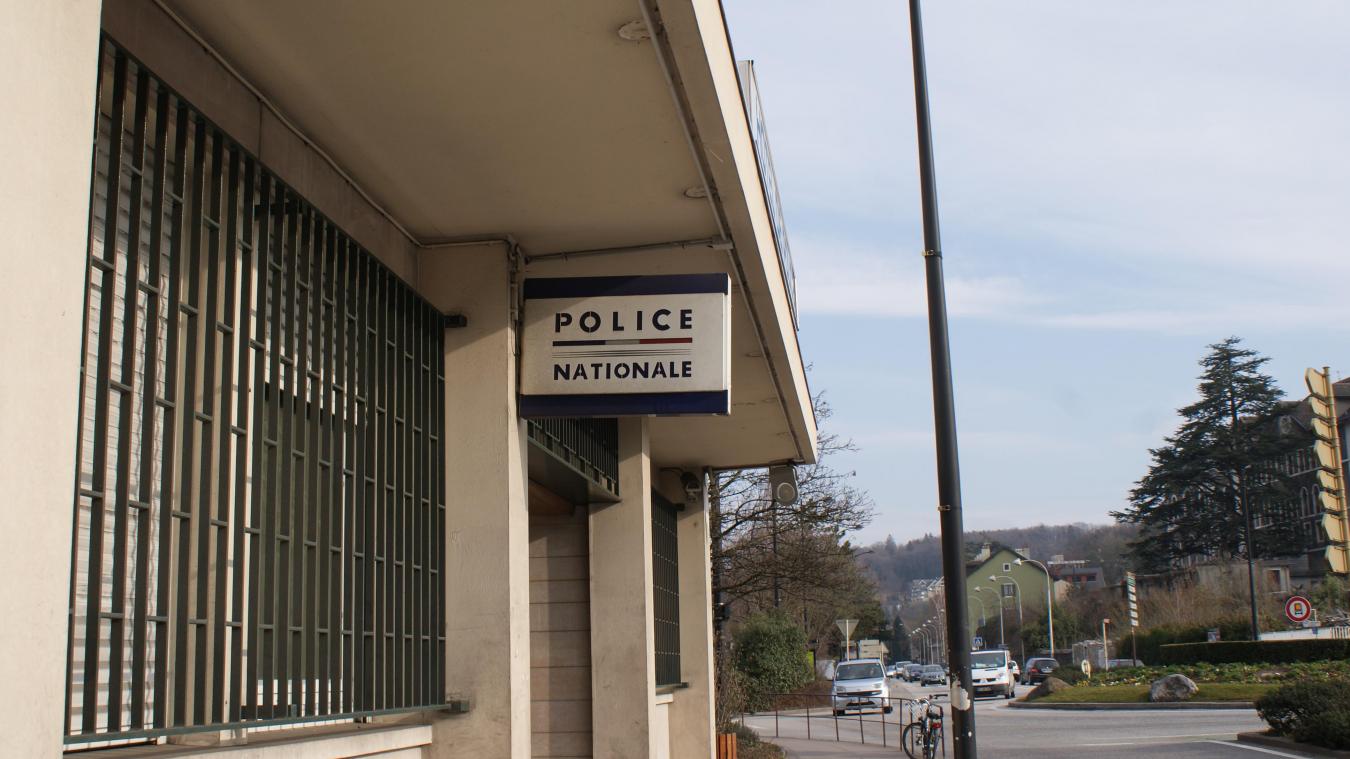 Le dealer est en garde à vue au commissariat de police d’Annecy, suite à son interpellation pour possession de produits stupéfiants.