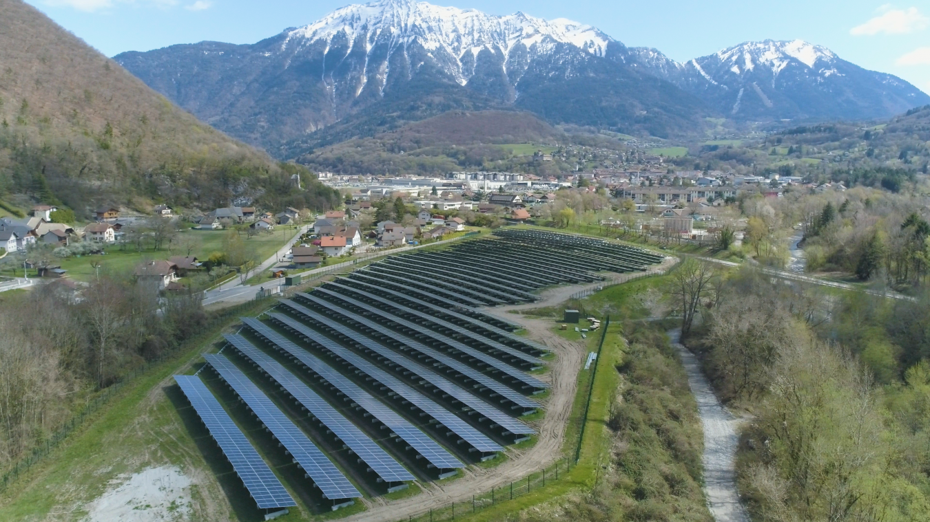 La centrale solaire de Faverges-Seythenex, qui représente 2,3 millions d’euros d’investissement, est en service depuis mai 2021.
