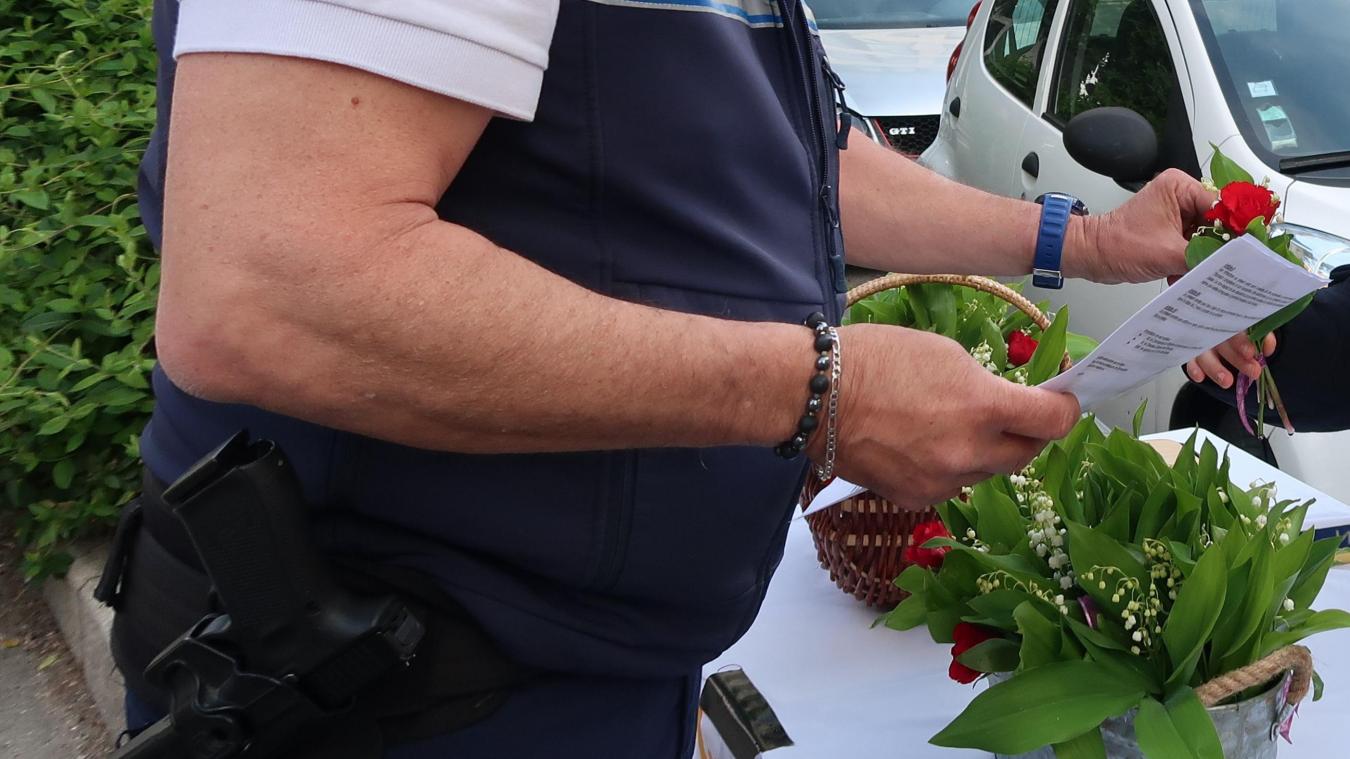 Dimanche 1er mai, jour traditionnel de vente de muguet sur la voie publique, la police municipale de La Roche-sur-Foron a effectué plusieurs contrôles.