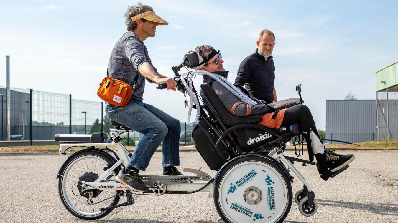 Michel Perozzo, 57 ans, sera installé sur un fauteuil, à l’avant d’un vélo électrique adapté, pendant l’événement.