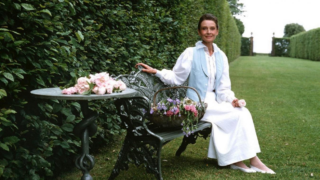 Audrey Hepburn dans le jardin de sa maison « la Paisible».