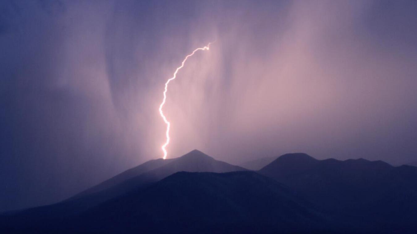 La Savoie, la Haute-Savoie et l’Ain ont été placé avec 13 autres départements en vigilance orange pour orages mercredi 20 juillet. De fortes précipitations, des chutes de grêle et des vents violents sont attendus.
