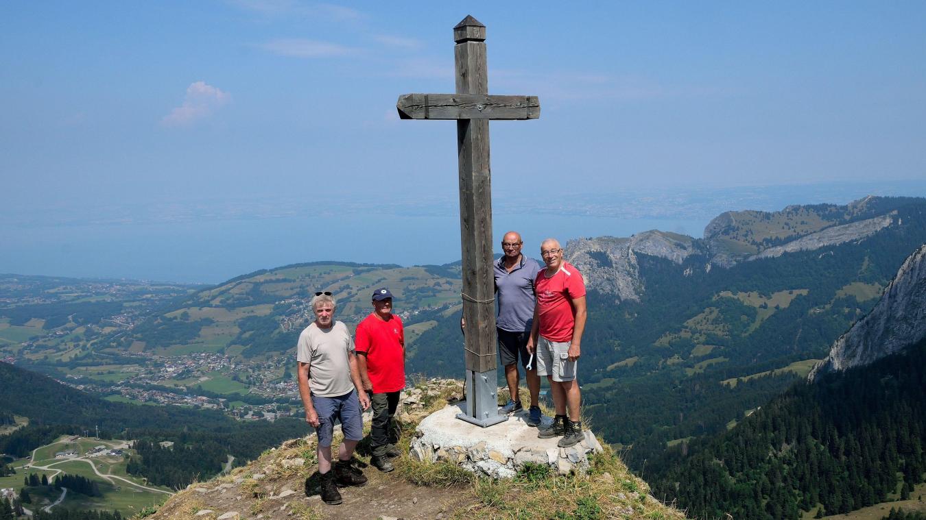 Sur la photo de droite, Yves-Marie, Alain, Jean-Claude et Noël