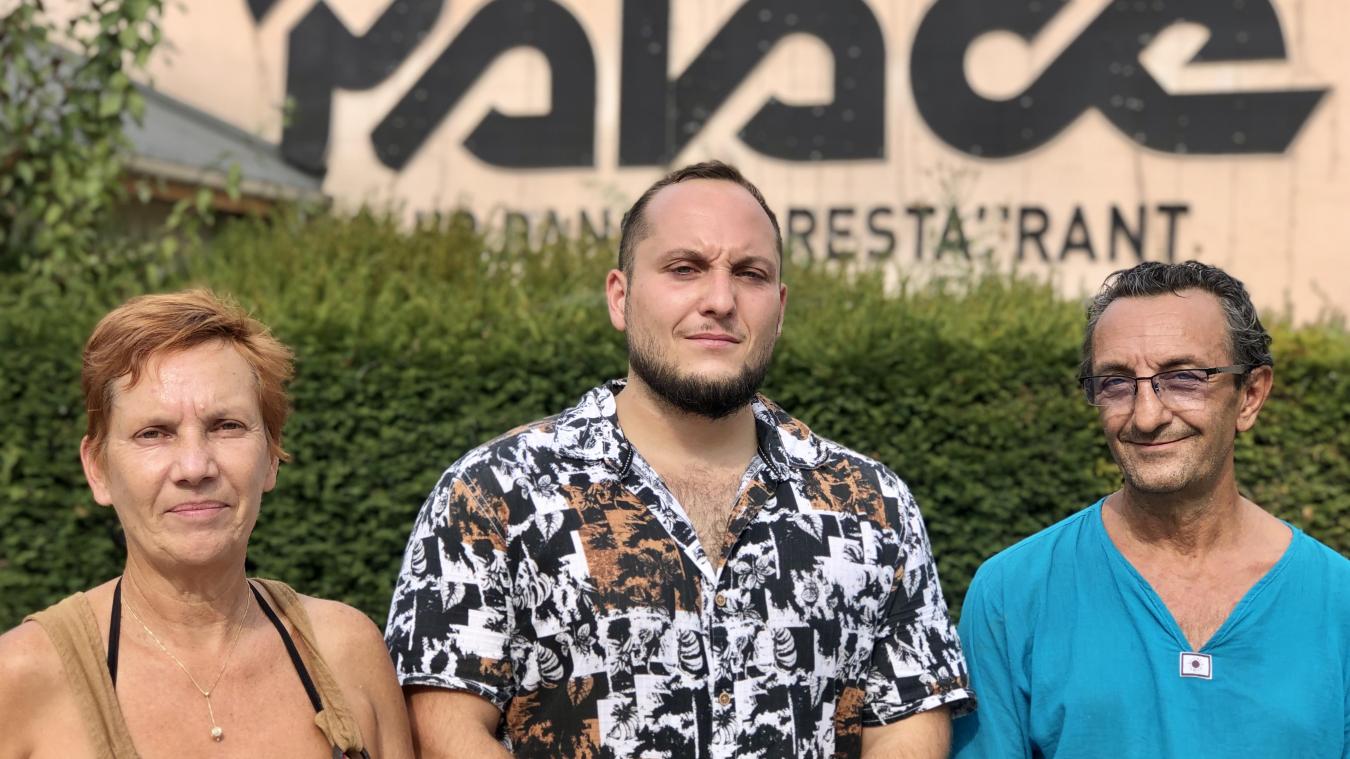 De g. à d. : Isabelle, Valentin et Salvatore Fausili, les gérants de la discothèque Le Palace à Méry.