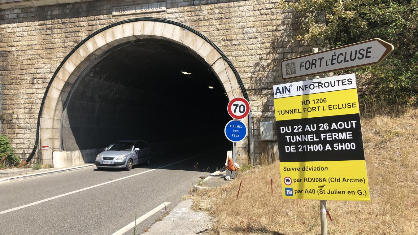 La baisse de la circulation en période estivale est l’occasion pour le Département de réaliser les travaux d’entretien du tunnel.