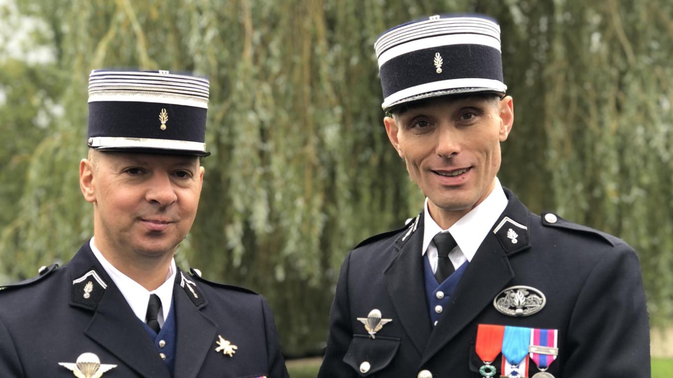 Le colonel Oliver Leblanc (à gauche) et le colonel Frédéric Allamand (à droite) ont été intronisés jeudi 29 septembre.