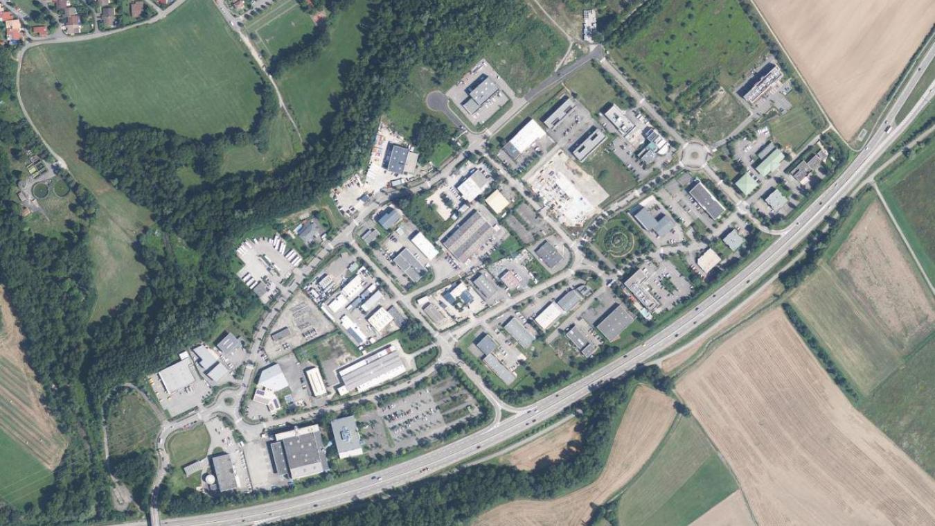 Des entreprises issues des recherches du CERN sont installées au Technoparc. Cliché Géoportail.