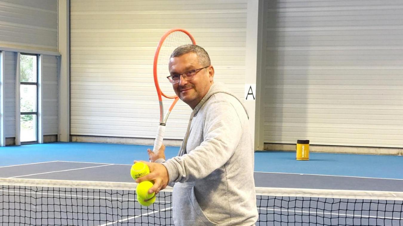 Frédéric Alcaraz, le tout nouveau président du Tennis Olympique Albertville (TOA) se livre à un échange décalé