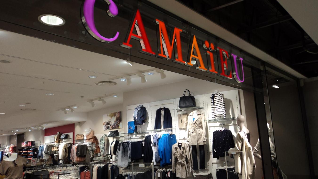 Liquidée et fermée la marque Camaïeu a vu ses stocks vendus aux enchères. Le déstockeur Noz en a acquis la majeure partie.