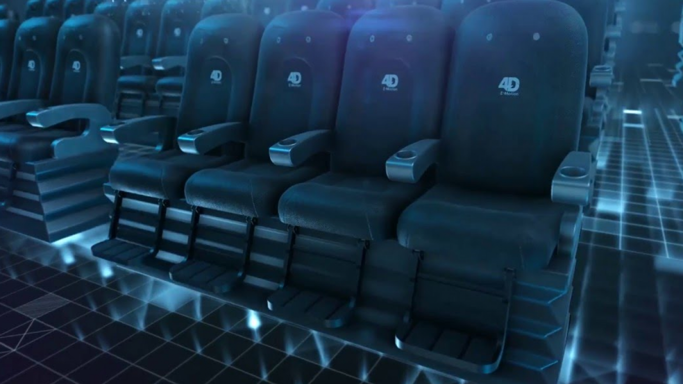 Les fauteuils d’une salle du cinéma Megarama sont montés sur des vérins pour pouvoir bouger en fonction des scènes du film.