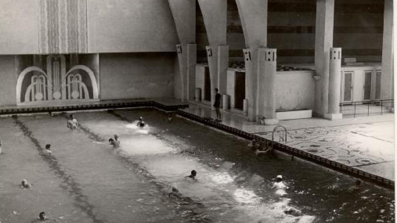 L'ancien bassin olympique des thermes nationaux (Photo d’archives). Le parc à l'arrière du Casino, qui aurait pu accueillir une piscine.