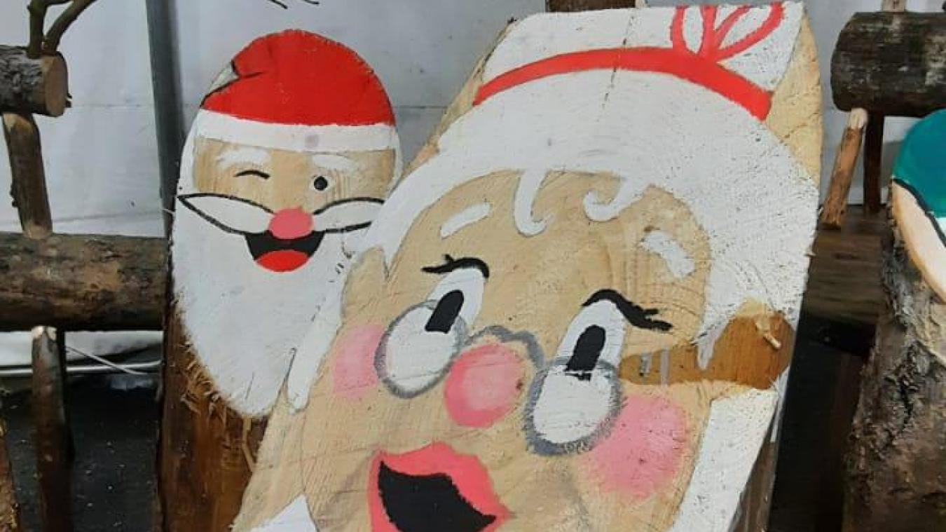 L'association Viuz en Fêtes a réalisé de nombreuses décorations de Noël.