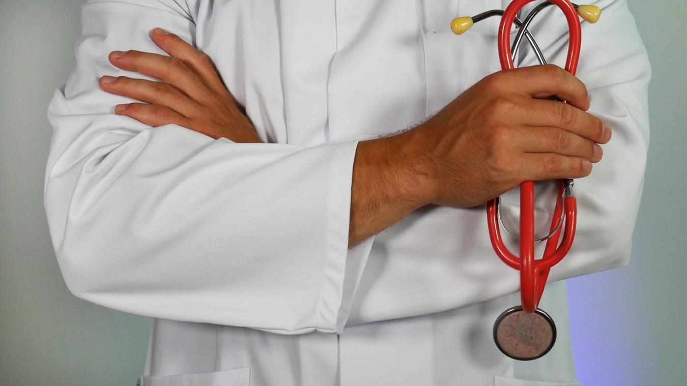 Le collectif « Médecins pour demain » demande une revalorisation du tarif de la consultation à 50 euros.