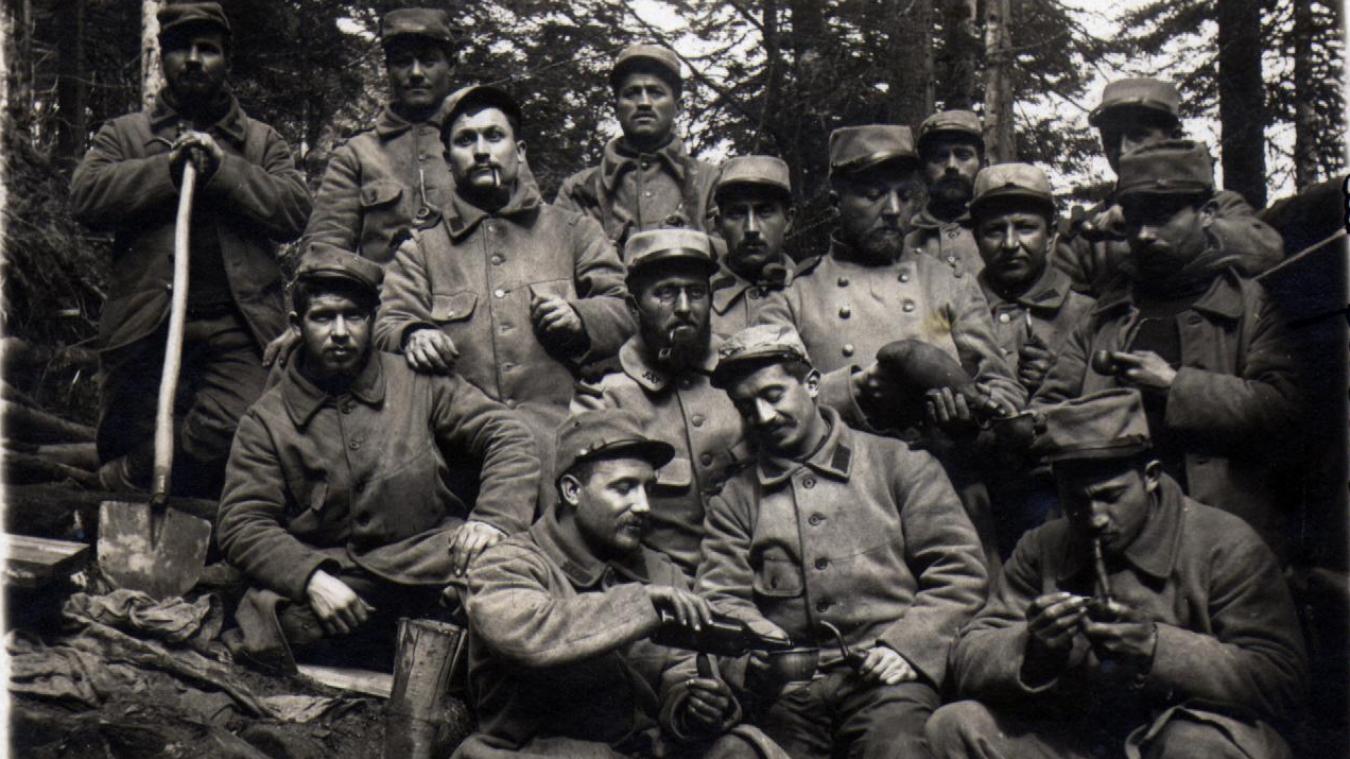 Alphonse sur le front des Vosges en mars 1915, le seul qui ne porte pas la moustache!