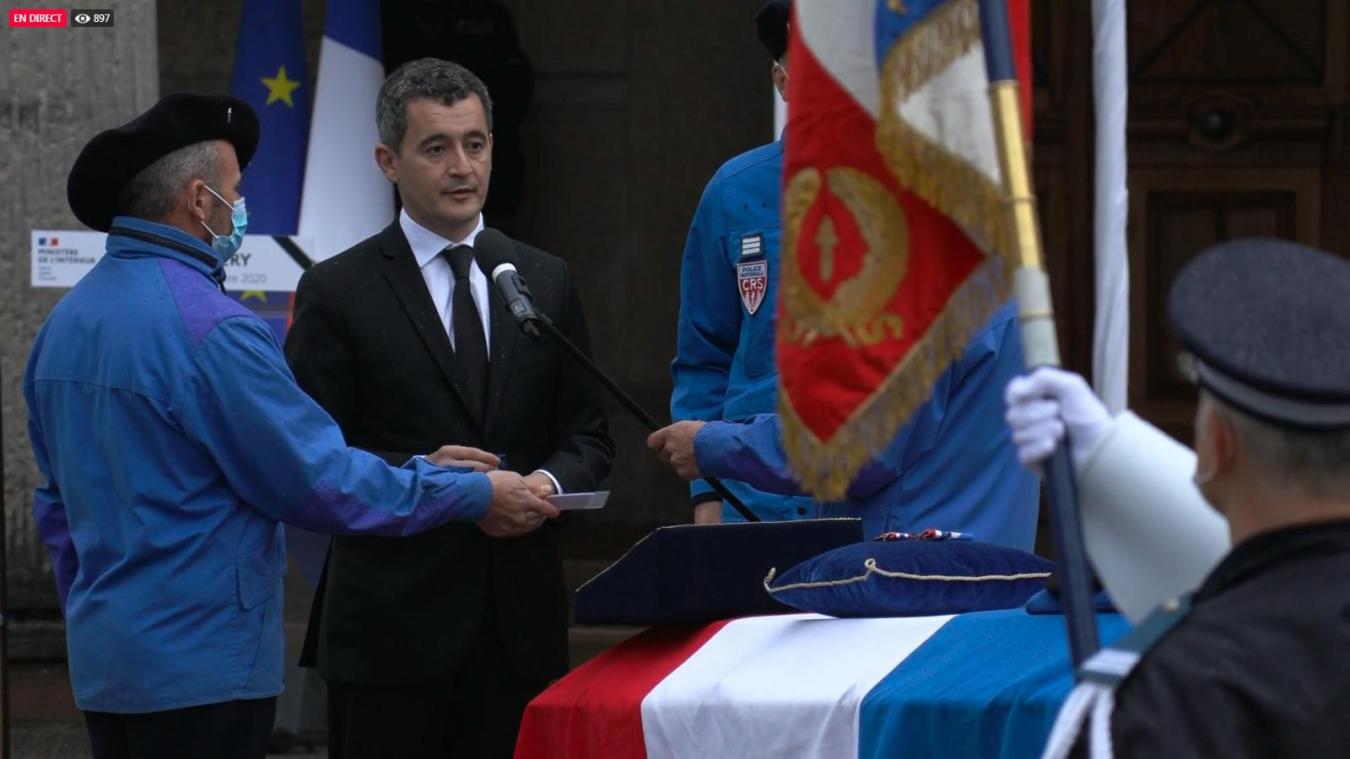 Lors de l’hommage aux victimes rendu par Gérard Darmanin, ministre de l’Intérieur, à Chambéry.