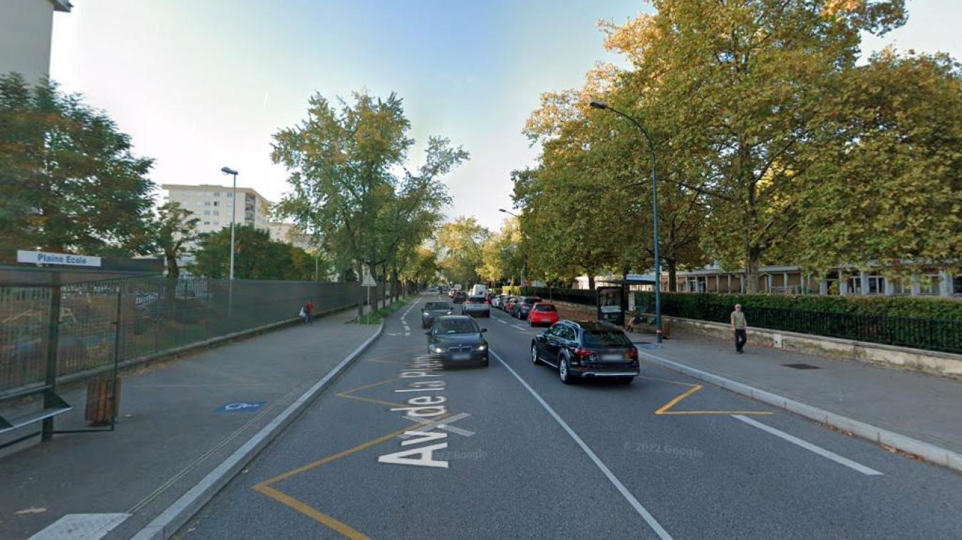 Les policiers de la Bac ont intercepté le véhicule sur l’avenue de la Plaine à Annecy.